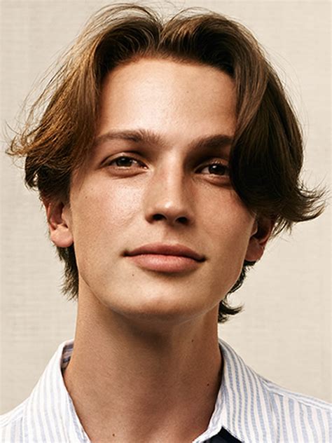 curtain haircuts for men|curtain bangs hairstyle men.